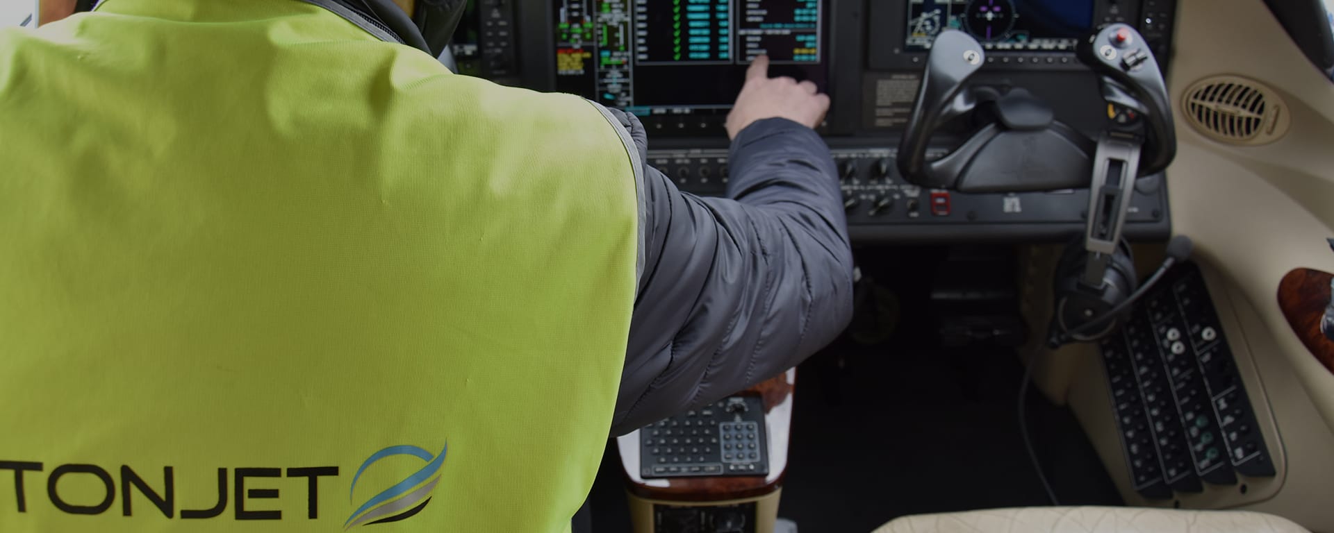Recrutement aéronautique pour la compagnie aérienne privée Astonjet : gestionnaire de navigabilité